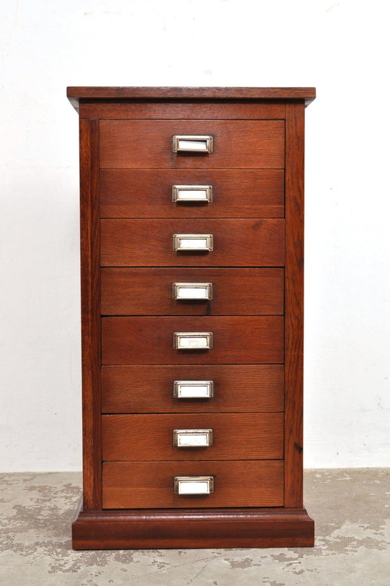 Image 1 of Cassettiera in rovere vintage anni '30