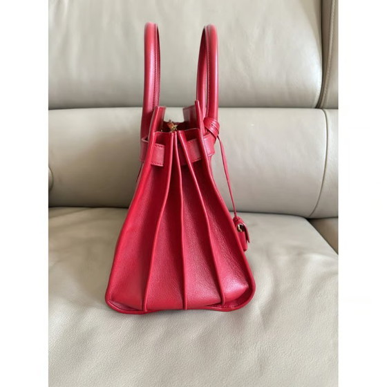 Image 1 of Designer Business Bag |   SAINT LAURENT |  Carryall Rouge Orient | red