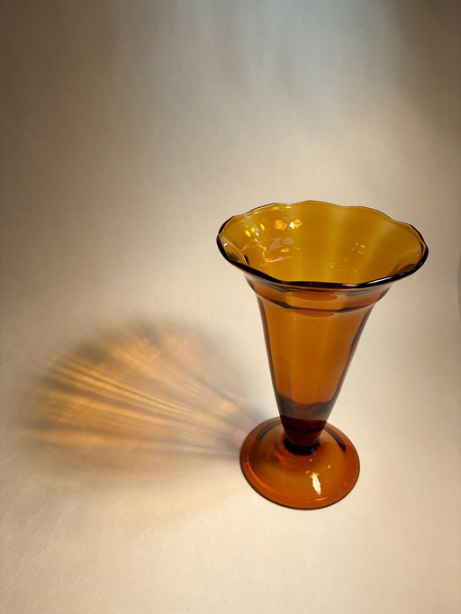 Jarrón Art Déco color ámbar