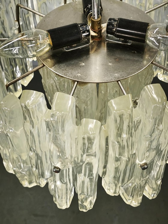 Suspension autrichienne exceptionnelle des années 1960, attribuée à J.T. Kalmar. – Glass (photo 10 of 12)