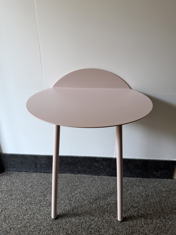 Menu / Audo Copenhagen | Yeh Wall Table – Side tables, Metal (photo 5 of 14)