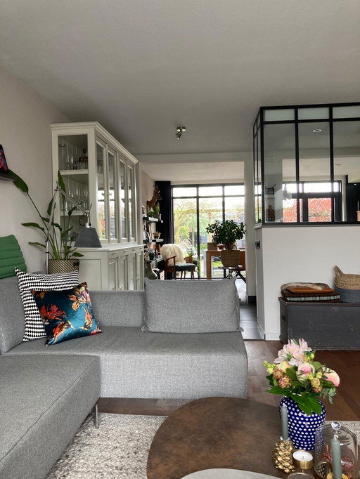 Doding on Stock, bloq corner sofa