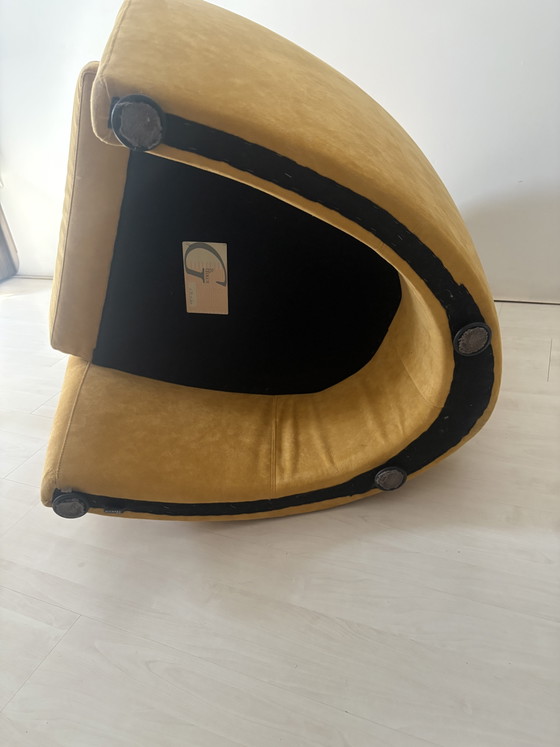 Leolux fauteuils (2) in Alcantara – Polyester, Plastic (photo 11 of 12)