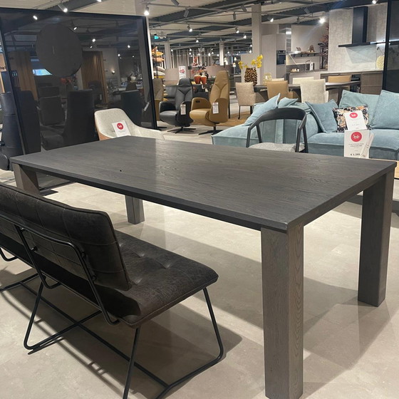 Image 1 of Eetkamertafel MWP