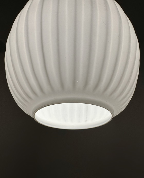 Image 1 of Opaline Scandinavische stijl 60's hanglamp