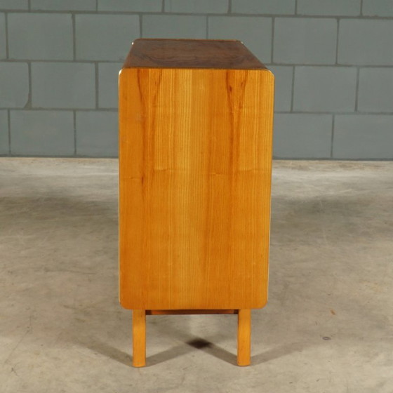 Mobiletto vintage con ante a ribalta – Bohumil Landsman – Jitona – anni '60 – Armadi contenitori, Brass, Wood (photo 7 of 16)
