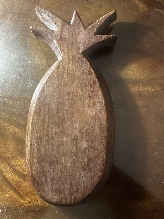 Image 1 of Vide poche vintage forme Ananas en bois sculpté