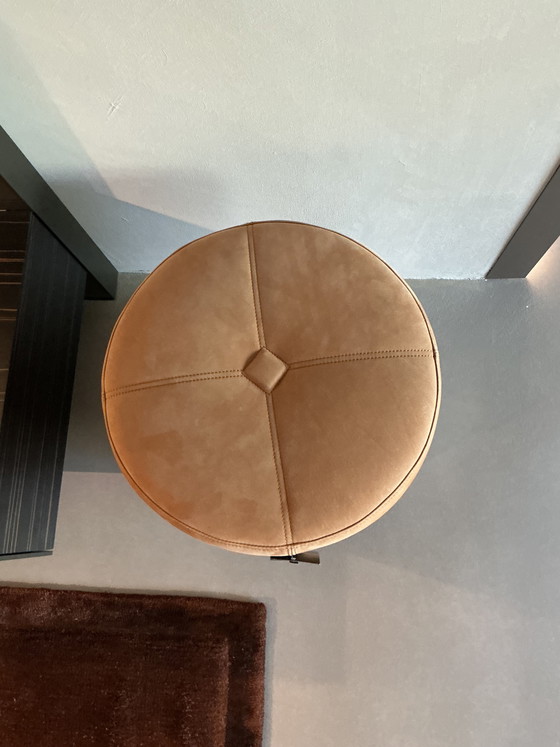 Image 1 of Minotti Jacques poef