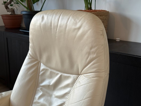 Image 1 of Stressless by Ekornes relaxfauteuil met voetenbank, echt leer, crème, maat M