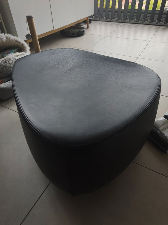 Moroso Fjord Leather Pouf – Footstools & poufs (photo 6 of 6)