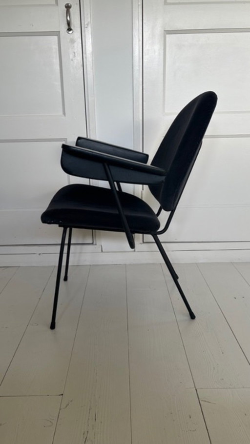 Sedia Gispen Kembo 302