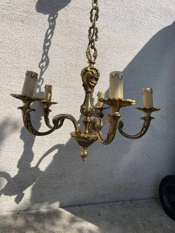 Image 1 of 2 lampadari in ottone Luigi XV, 5 e 6 lampadine