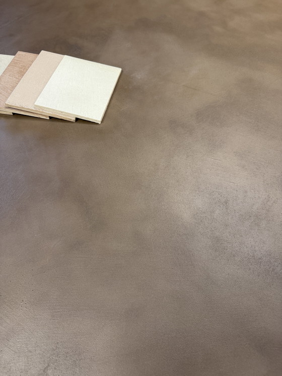 Image 1 of Mesa redonda Mortex - Diámetro 140 cm - Marrón