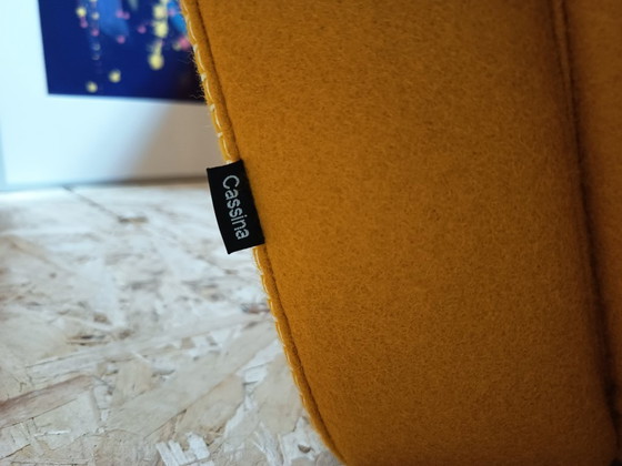 Image 1 of CASSINA Paire de fauteuils Utrecht 637 NEUF 2026 en laine KVARD Moutarde par Gerrit Rietveld