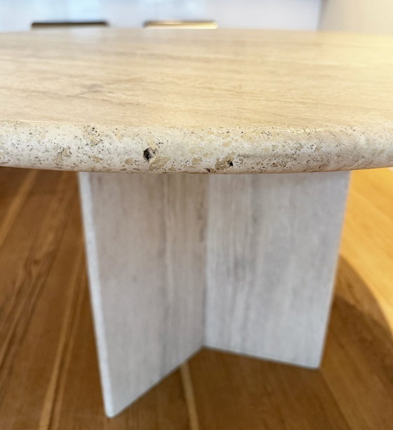 Image 1 of Vintage Italiaanse travertin ronde eettafel ⌀ 120cm