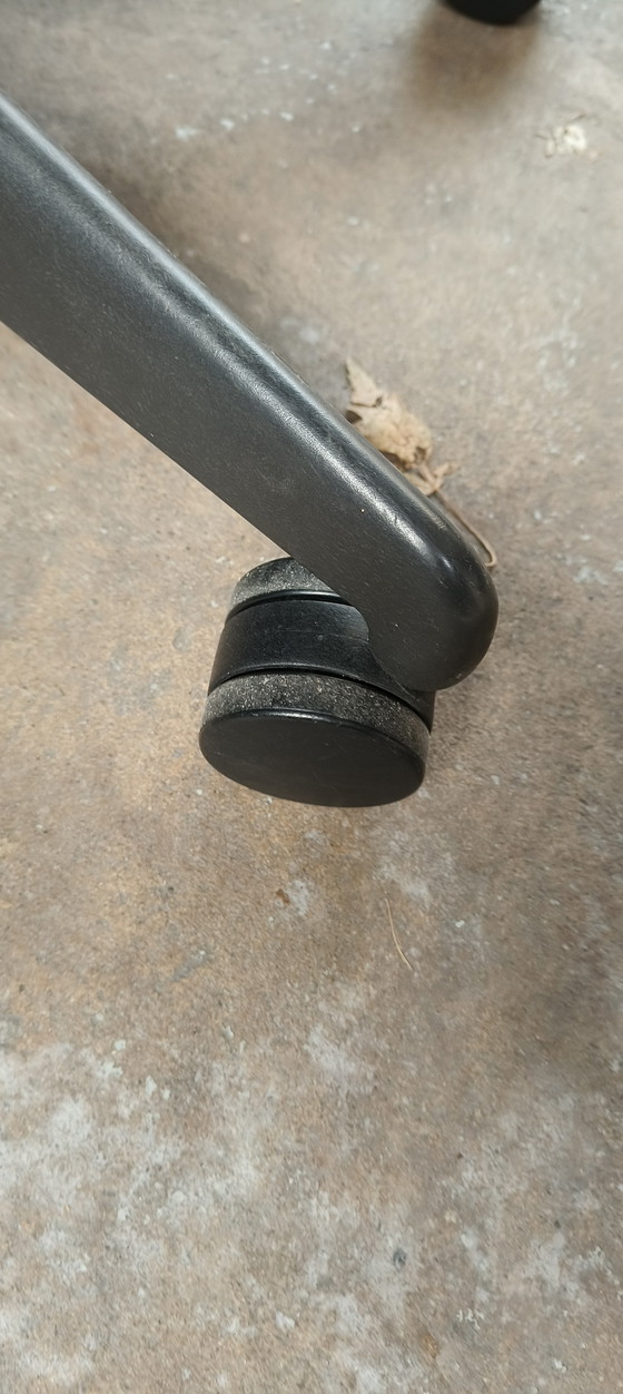 Image 1 of Herman Miller Mirra 2 vintage design ergonomische bureaustoel