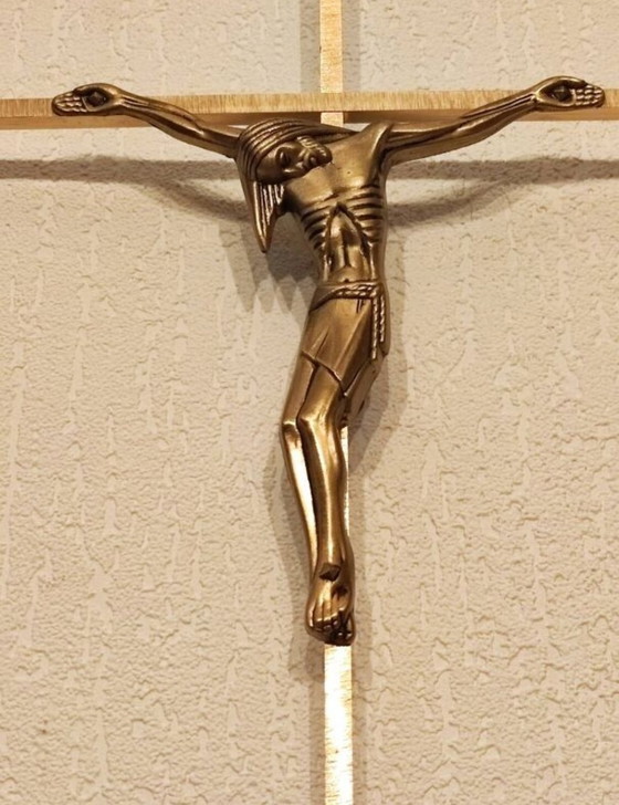 Image 1 of Crocifisso brutalista