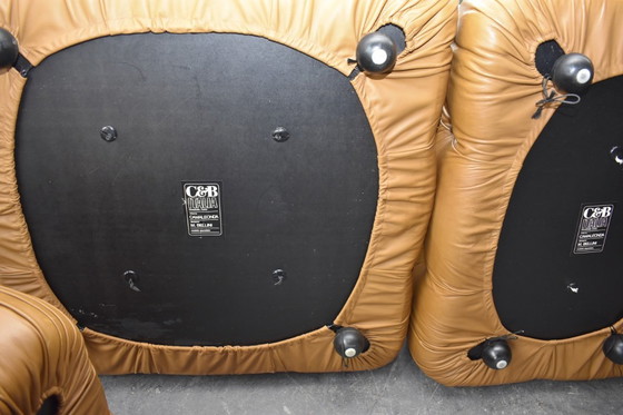 Image 1 of Sofá y reposapiés de diseño modular Camaleonda exclusivo de C&B Italia