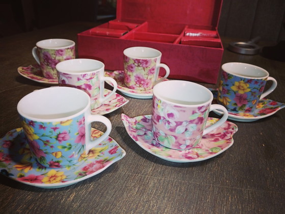 Image 1 of Set van 6 kopjes met schotels