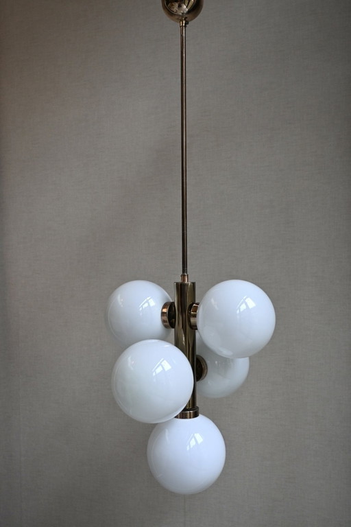 Lampada a globo massiccia, probabilmente degli anni '80