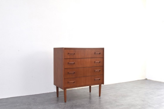 Cómoda danesa de teca de mediados de siglo, década de 1960. – Wood (photo 8 of 15)