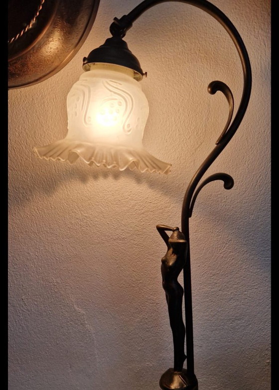 Image 1 of Vintage Art Nouveau lamp with sculptural female figurine