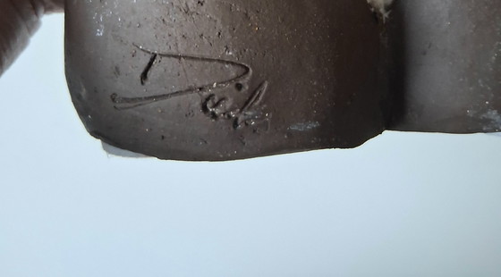 Image 1 of Mooi keramiek beeld van een zwangere vrouw. Kleur is bruin,creme. Kunstenaar is niet bekend,signatuur aanwezig