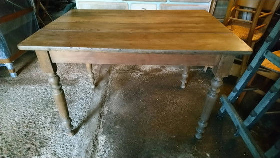 Tavolo in rovere con gambe tornite – Tavoli da pranzo (photo 11 of 14)