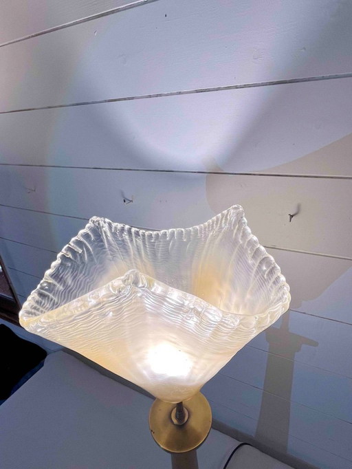 Rara lampada da tavolo in ottone e vetro di Murano della metà del XX secolo, attribuita a Fontana Arte, Italia,