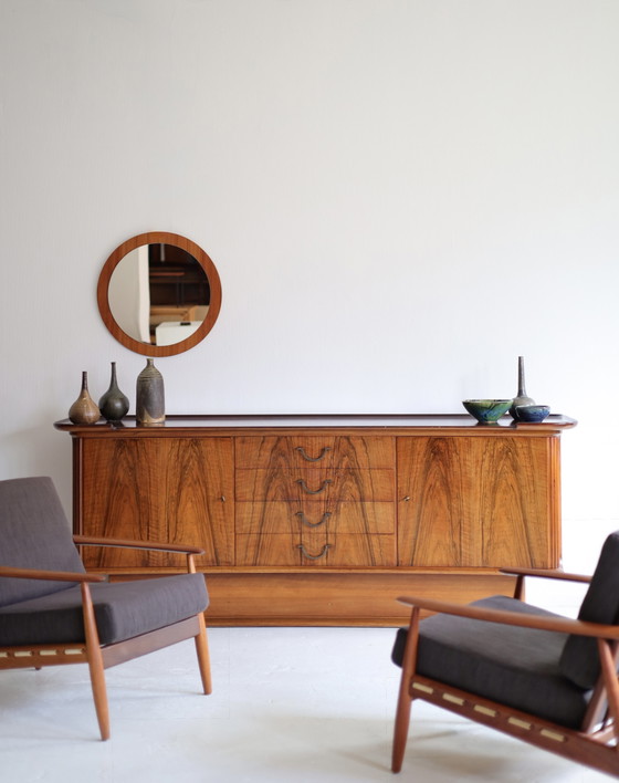 Beautiful vintage Art Deco sideboard – Wood (photo 9 of 9)