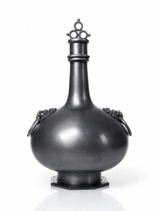 Decoratieve fles, tin, Italië, Peltro, versierd met een leeuwenkop, jaren 1960-1980