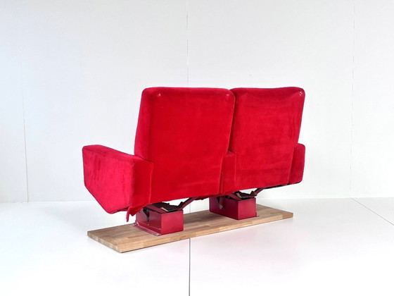 Vintage Bioscoopbank, Rode Fluweelbekleding met Klapstoelen, Loveseats, Hout, Rood (foto 6 van 15)