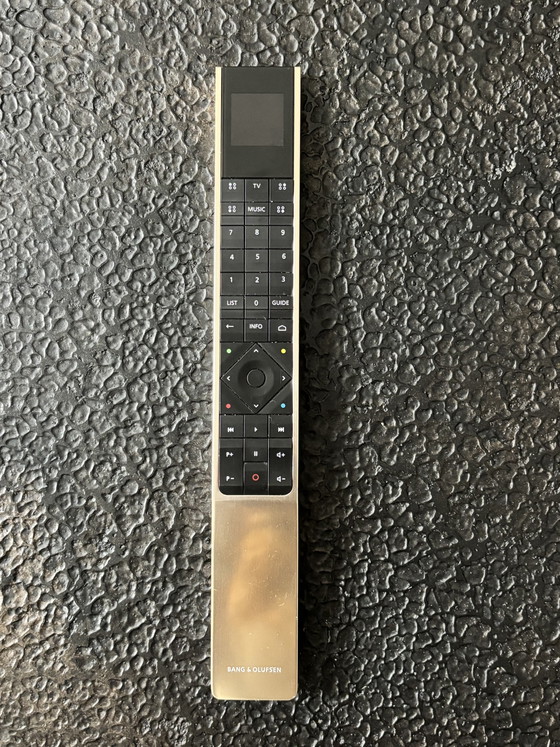 Bang & Olufsen BeoVision TV con Soporte y Cubierta de Altavoz – banks & olufsen, Productos de mantenimiento (photo 6 of 6)