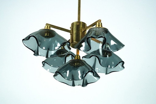 Italiaanse vijfarmige kroonluchter van gerookt Vistosi-glas en messing, jaren 70