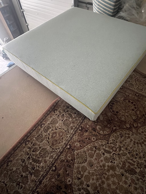 B&B Italia hocker