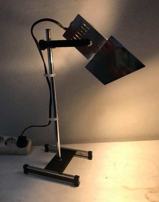 Chrome-plated desk lamp, postmodern by Robert Sonneman