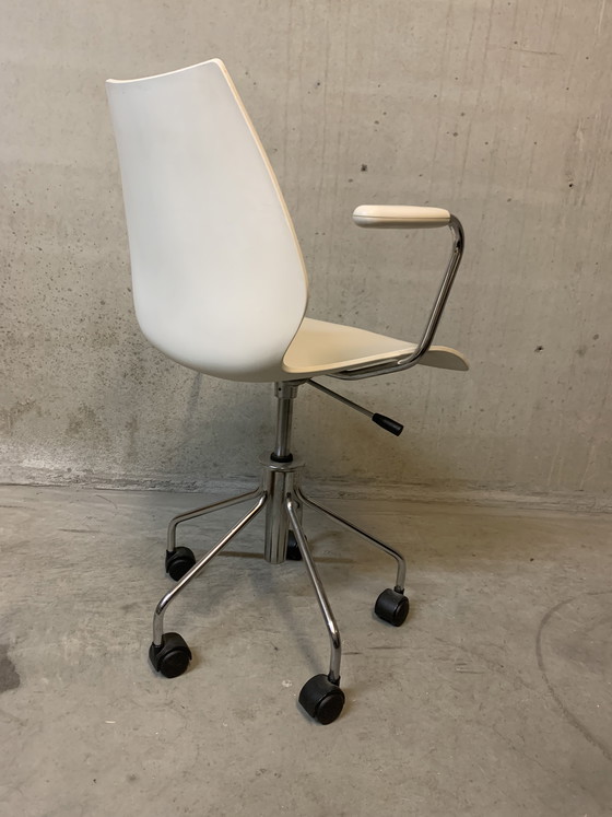 Image 1 of “Maui” Design chair by Vico Magistretti, for Kartell