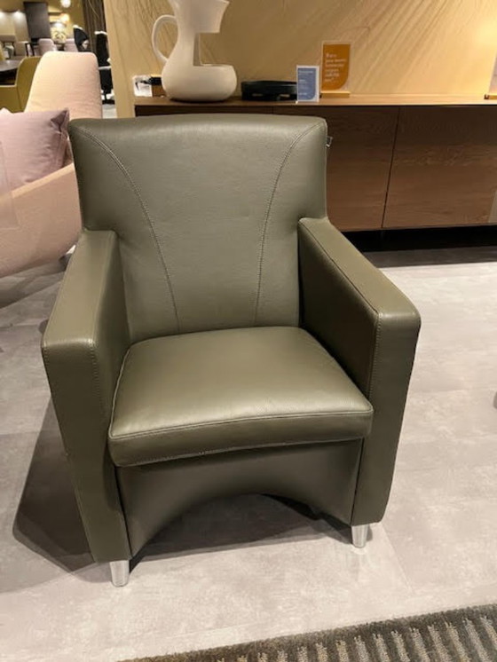 Image 1 of Fauteuil bas Dolcinea