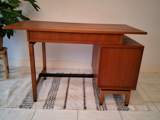 Image 1 of Scrivania vintage MDK fuori dal vaso degli anni '60