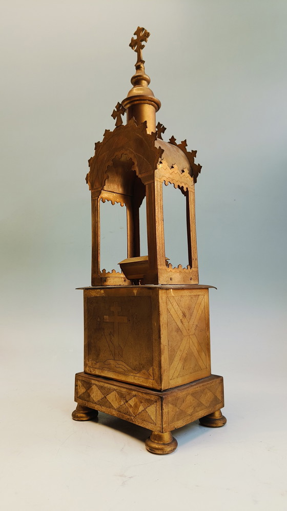 Image 1 of Osteuropäischer orthodoxer christlicher Reliquienaltar