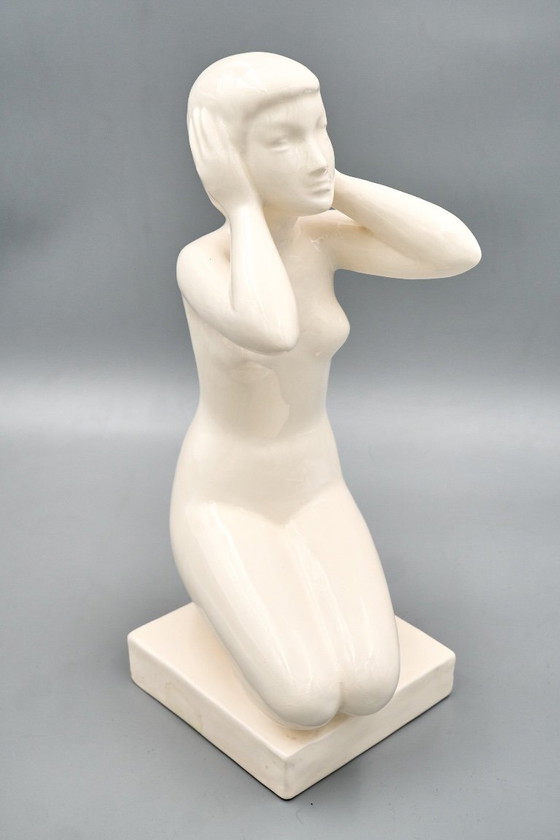 Figure Féminine en Céramique, Tchécoslovaquie des années 1960 – Sculptures, Ceramic (photo 9 of 16)