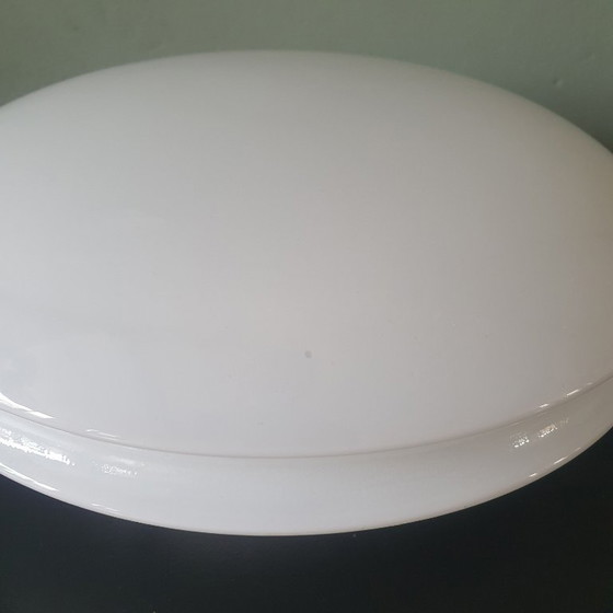 Image 1 of Lampada da soffitto vintage in vetro opalino UFO Raak Amsterdam