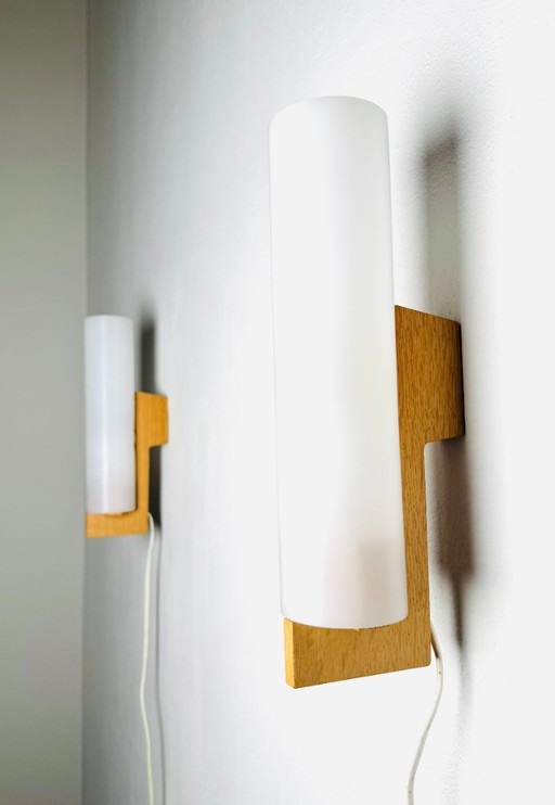 Lampade da parete cilindriche di Uno & Östen Kristiansson per Luxus, Svezia, anni '60 – wandlampen, Wood (photo 2 of 5)