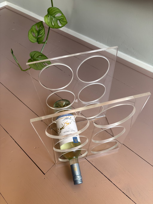 Weinregal aus Plexiglas