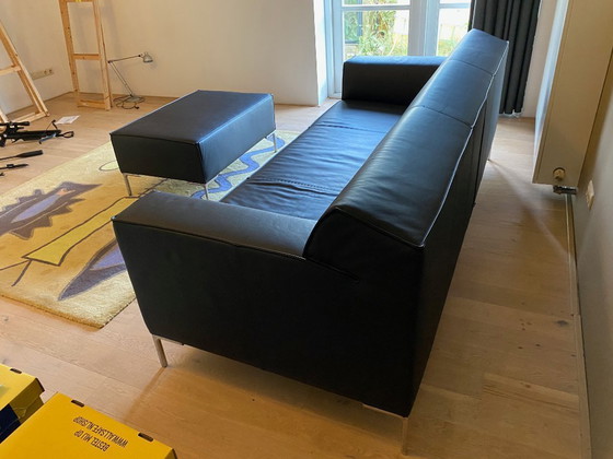 Design On Stock Bloq 3-Sitzer mit Hocker – Sofas, Leather, Metal (photo 2 of 7)