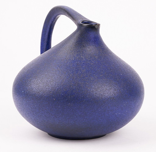 Ruscha vase no. 313 with small chip
