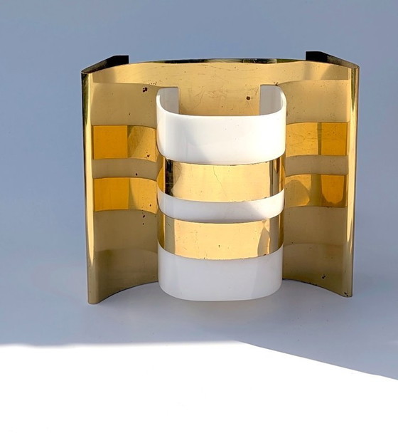 Image 1 of Pair of wall lamp Hans-Agne Jakobsson – Model V334/1 in brass with translucent plastic shades