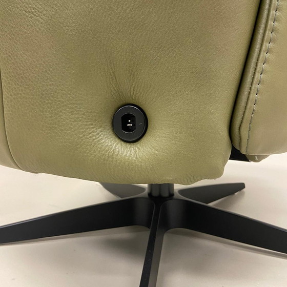 Image 1 of Le fauteuil inclinable Future Twice