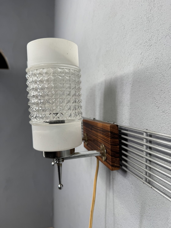 Image 1 of Lampada da parete vintage con tubi di vetro e piastra posteriore in legno