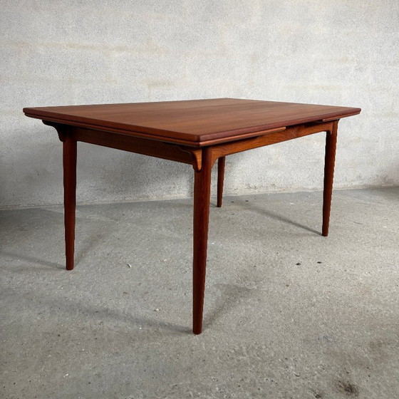 Image 1 of Model 50 Uitschuifbare Teakhouten Eettafel Gunni Omann Deens